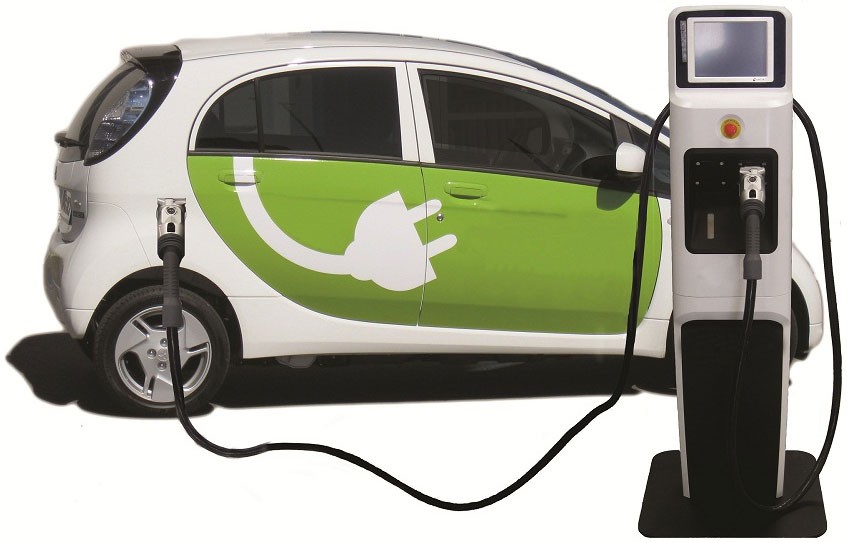 Coches Eléctricos: ¿Realmente Ecológicos o Solo una Solución Parcial?